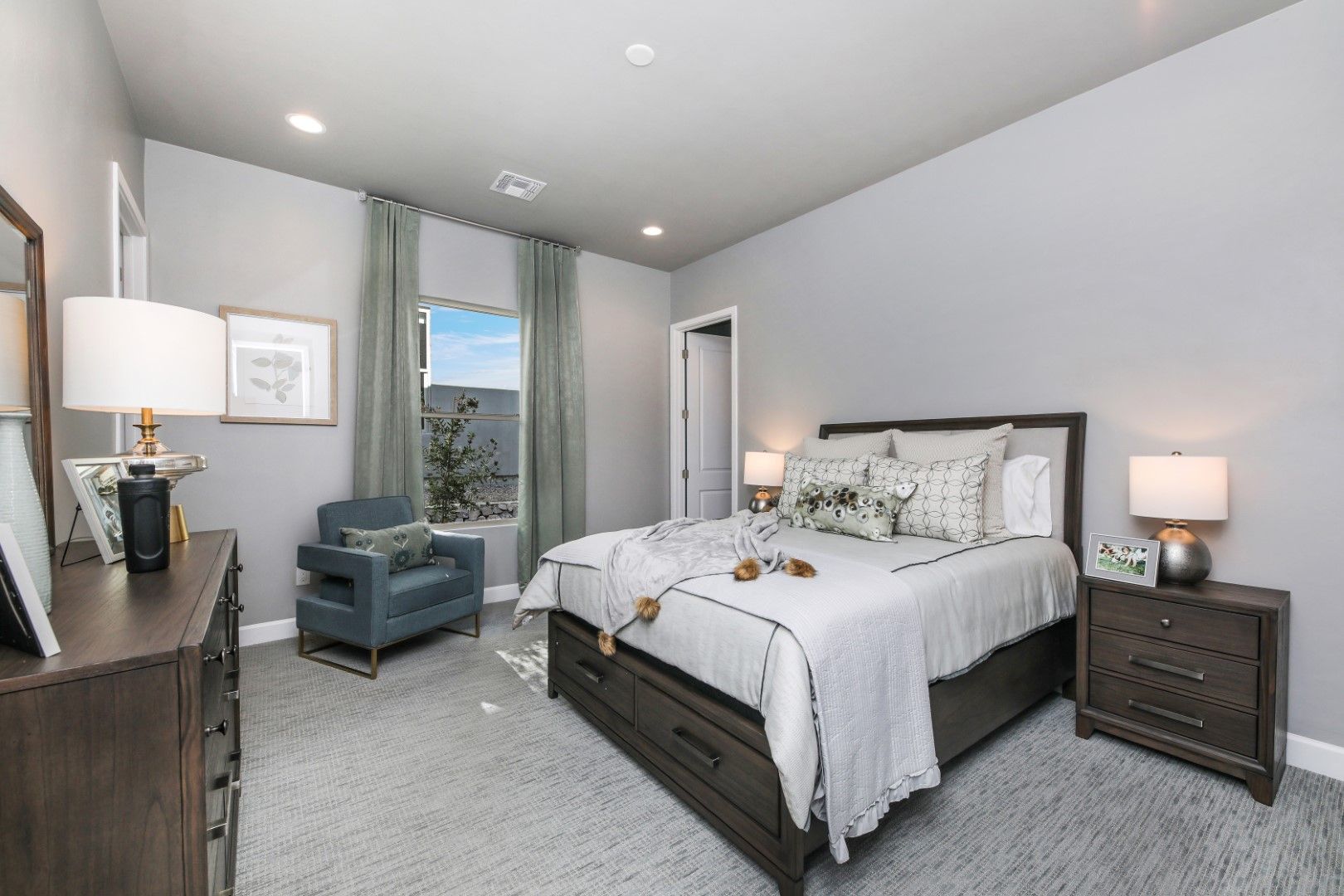 Dove Mountain community