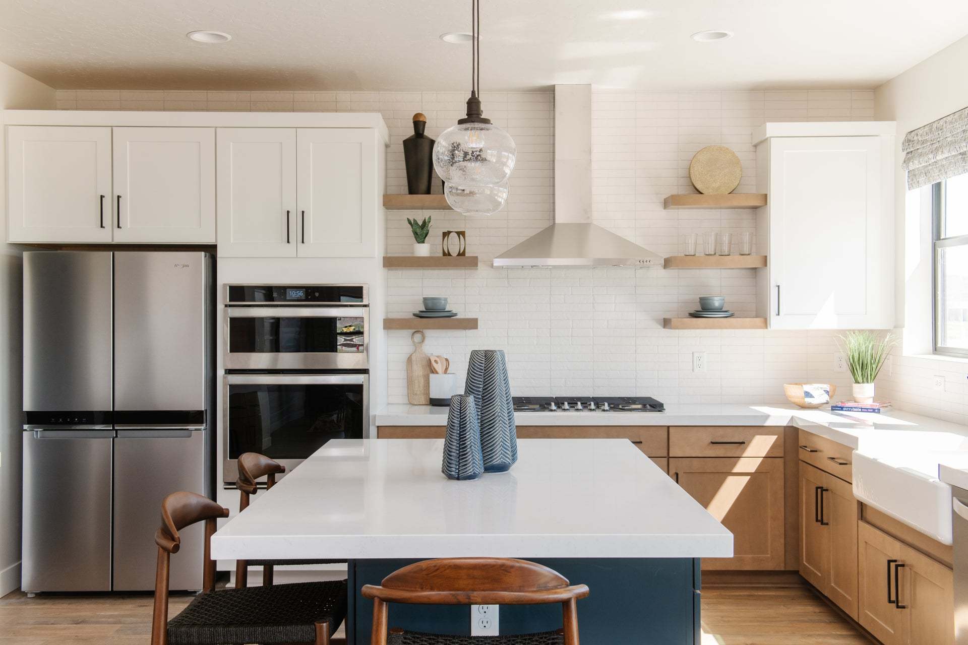 Photos are representative.