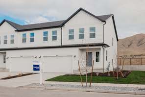 3614 N Oak Blvd 325 (Adrian Craftsman)