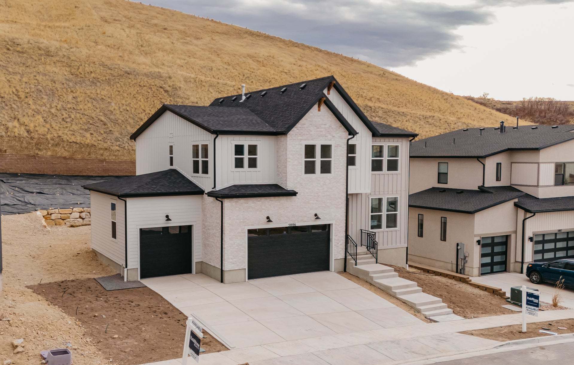 Stella Modern Farmhouse - Canyon Point: Lehi, Utah - Fieldstone Homes