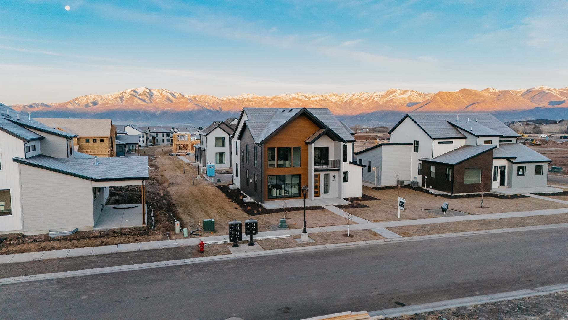 casa en The Crossing Rear Load por Fieldstone Homes