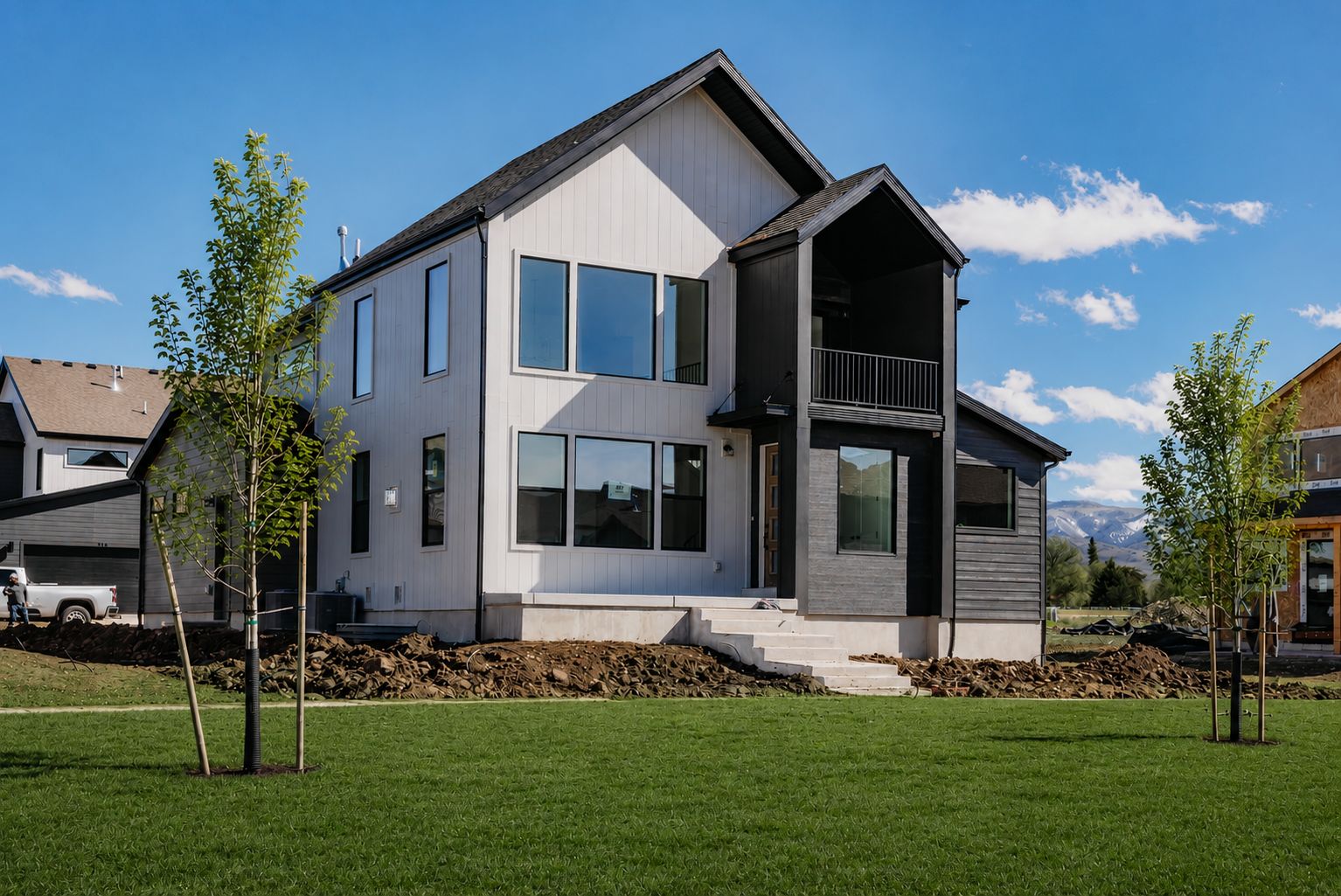 944 S Cloverfield Ct #267 (Glacier Farmhouse) Image