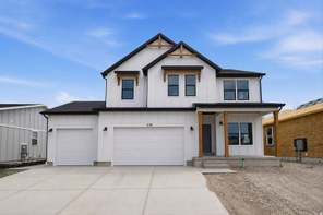 1170 E Blackfeet Drive 502 (Alpine Farmhouse)