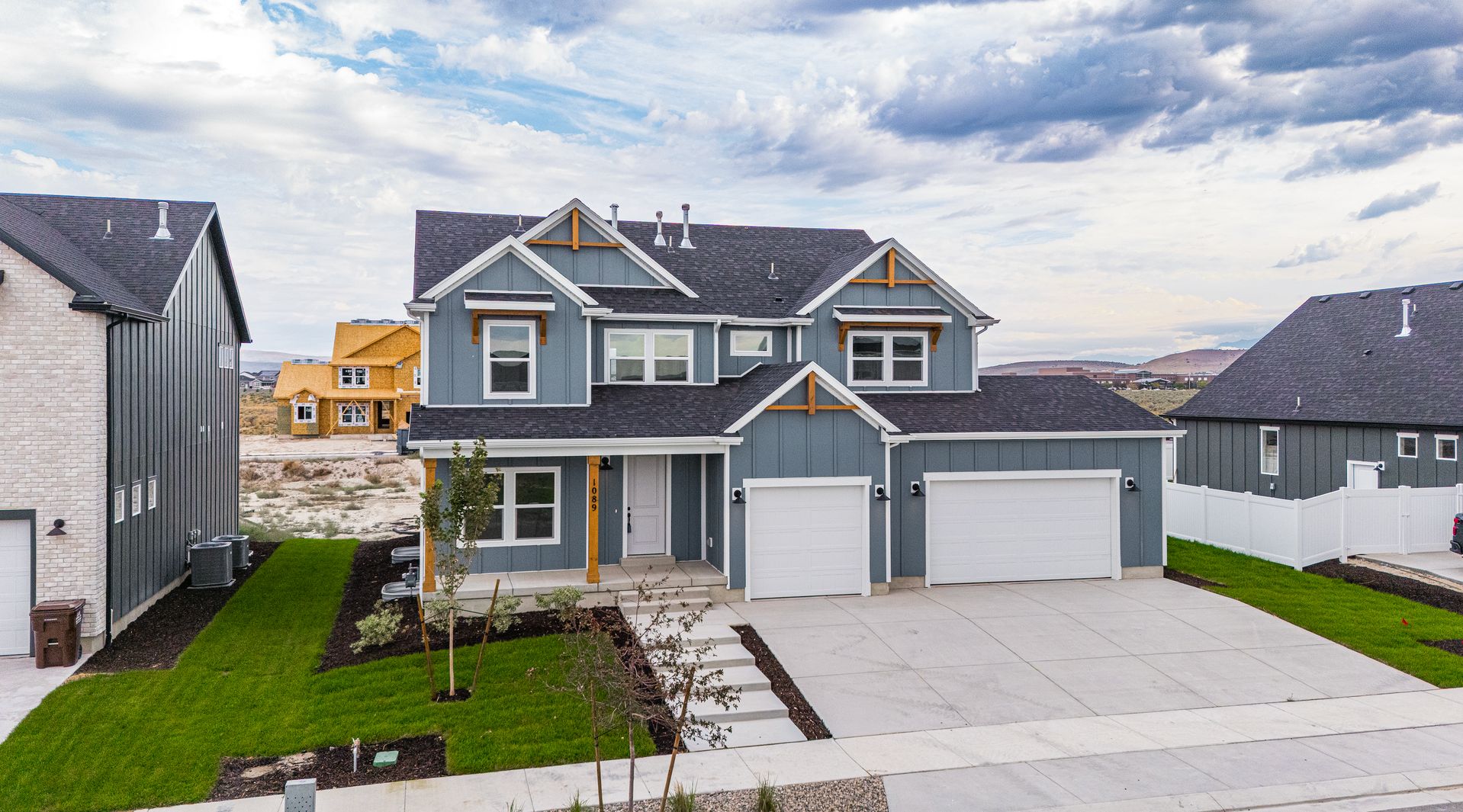 Naples Farmhouse - ADU Option - Antelope Meadows: Eagle Mountain, Utah - Fieldstone Homes