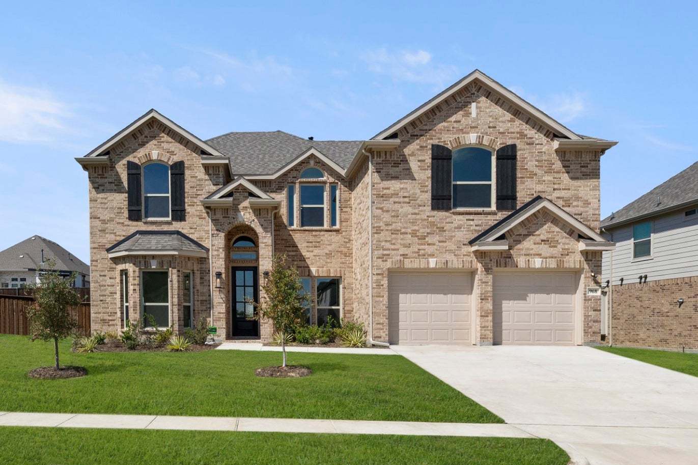 968 Gold Finch Ln (Regency 2F (w/Game))