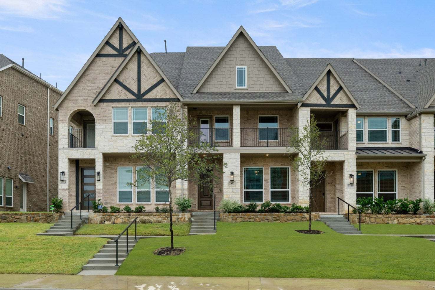 Oak R - The Abbey at Mercer Crossing				: Farmers Branch, Texas - First Texas Homes
