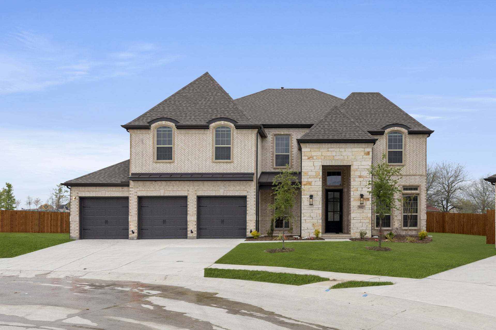 Hillcrest 2F (w/Media) - Woodcreek: Fate, Texas - First Texas Homes