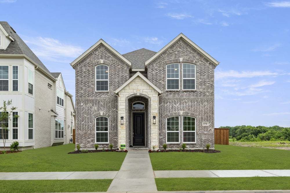 Hubbard 40 R - Trails at Cottonwood Creek: Rowlett, Texas - First Texas Homes