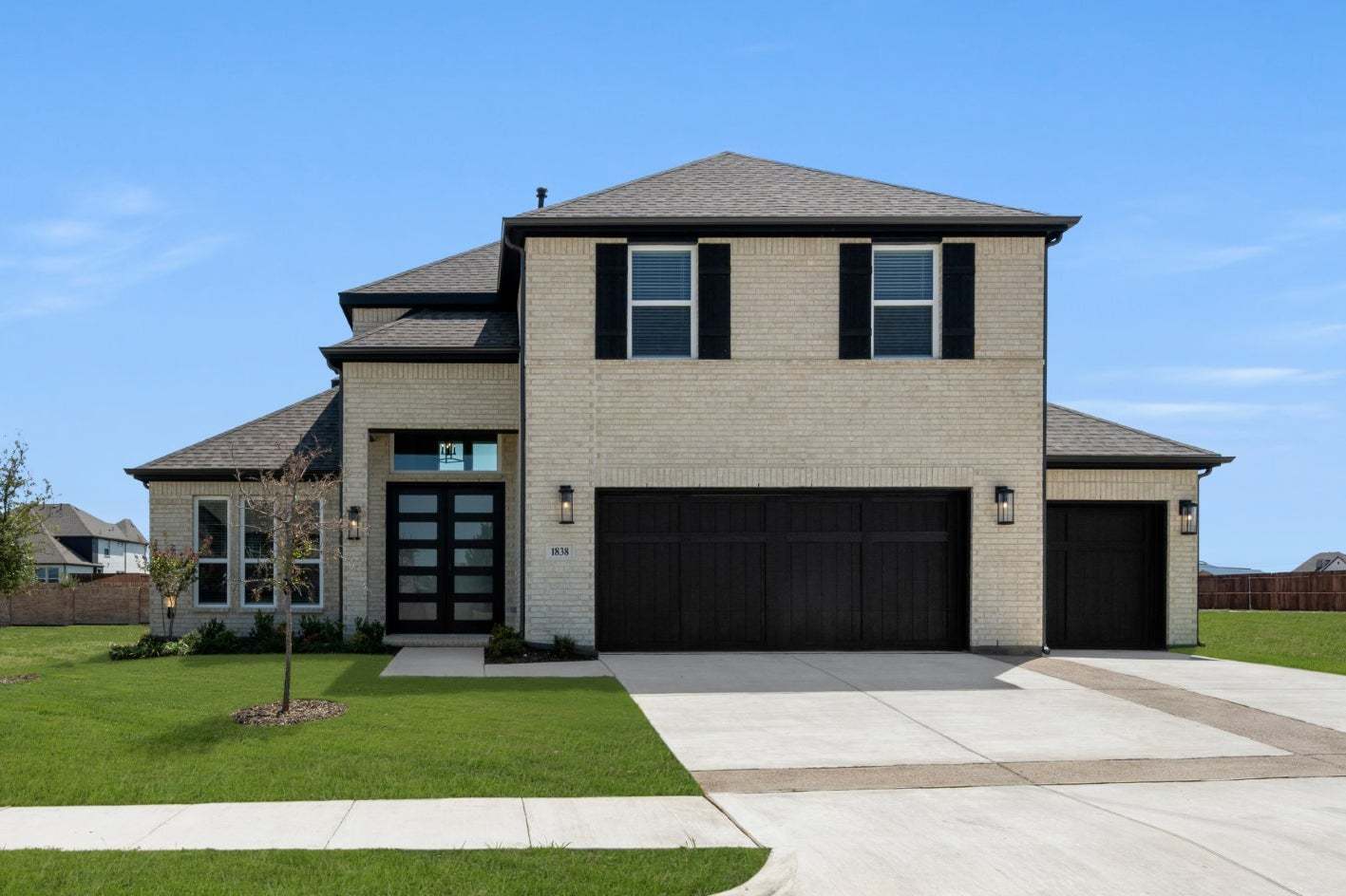 1838 Briarwood West (Caroline 2F)