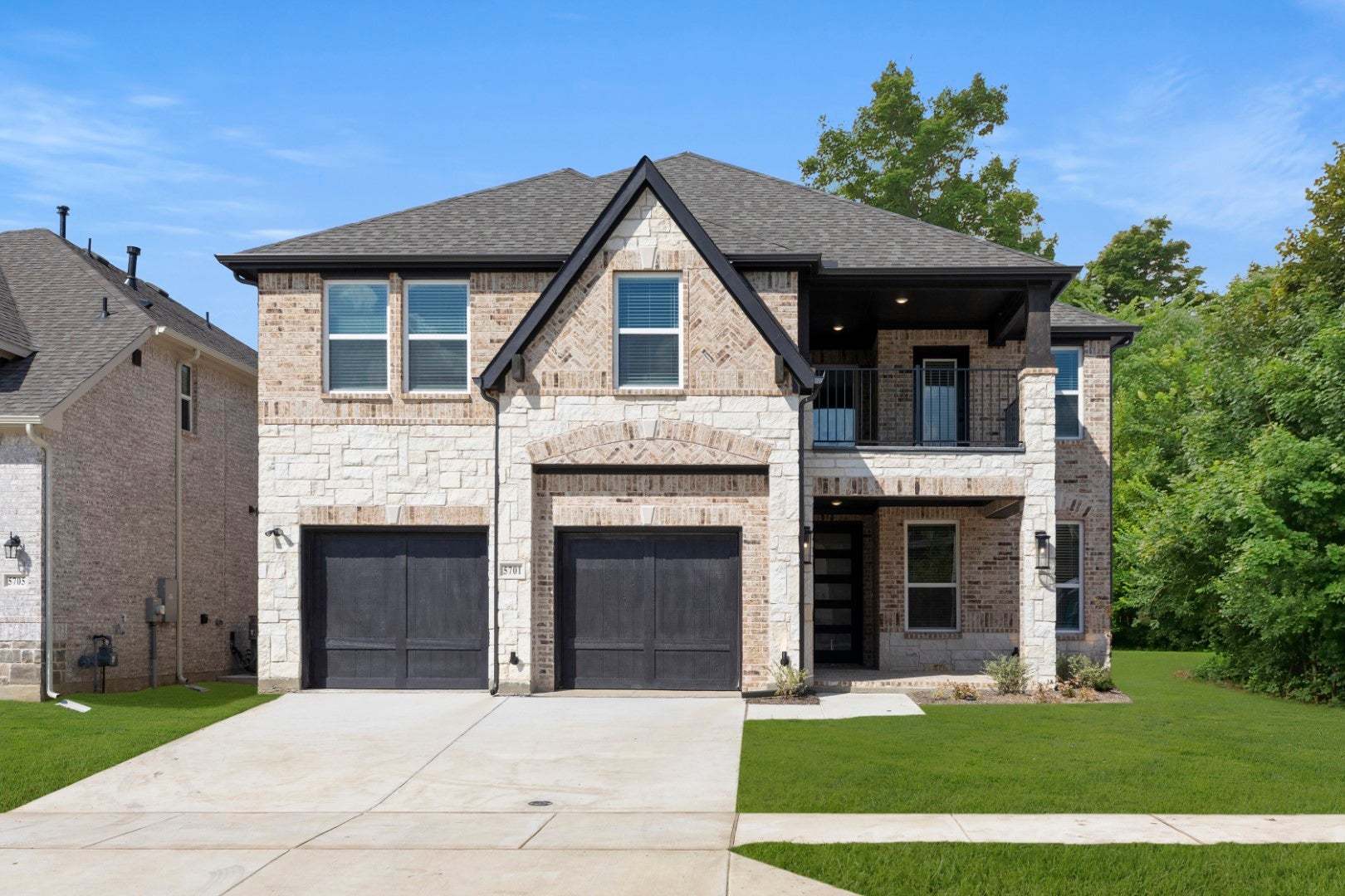 5701 Burford Lane (Princeton 2F-EW) Imagen