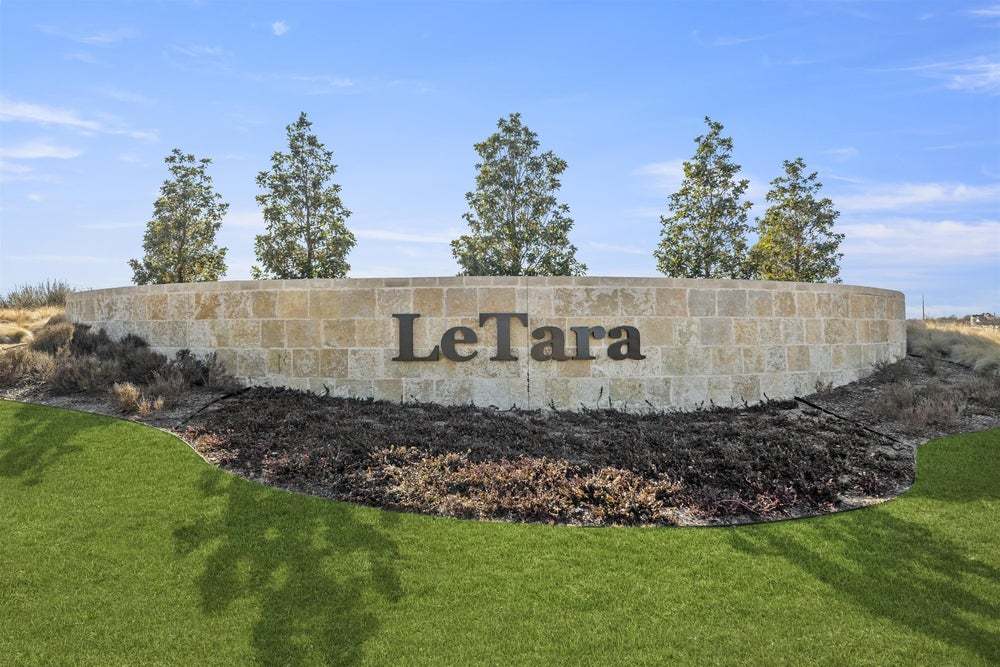 casa en LeTara por First Texas Homes