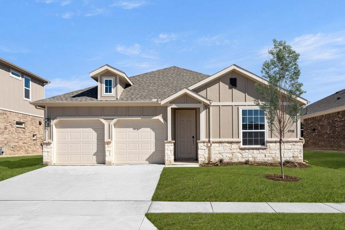 Monroe Select F - The Meadows: Krum, Texas - First Texas Homes