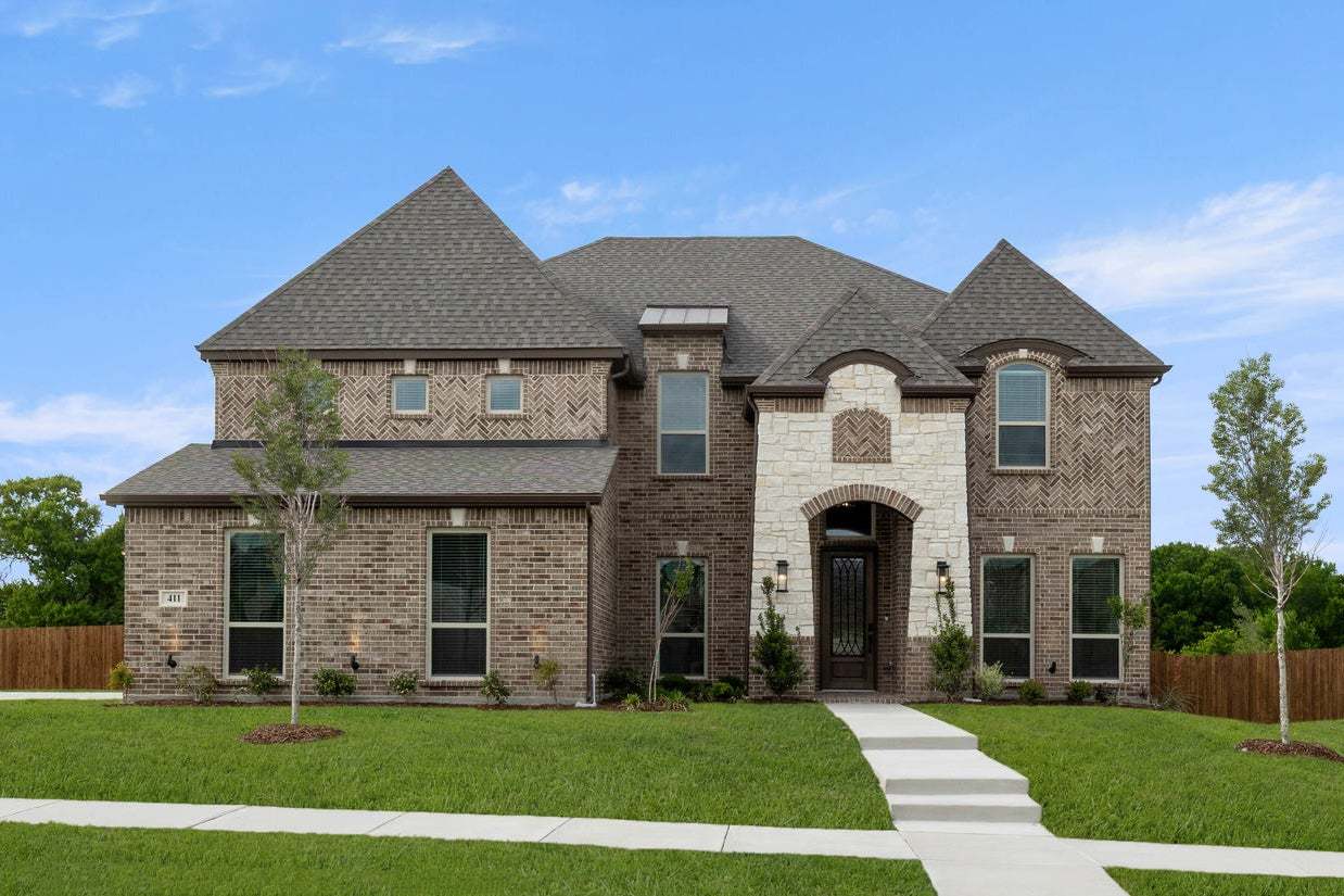 411 South Hidden Lakes Drive