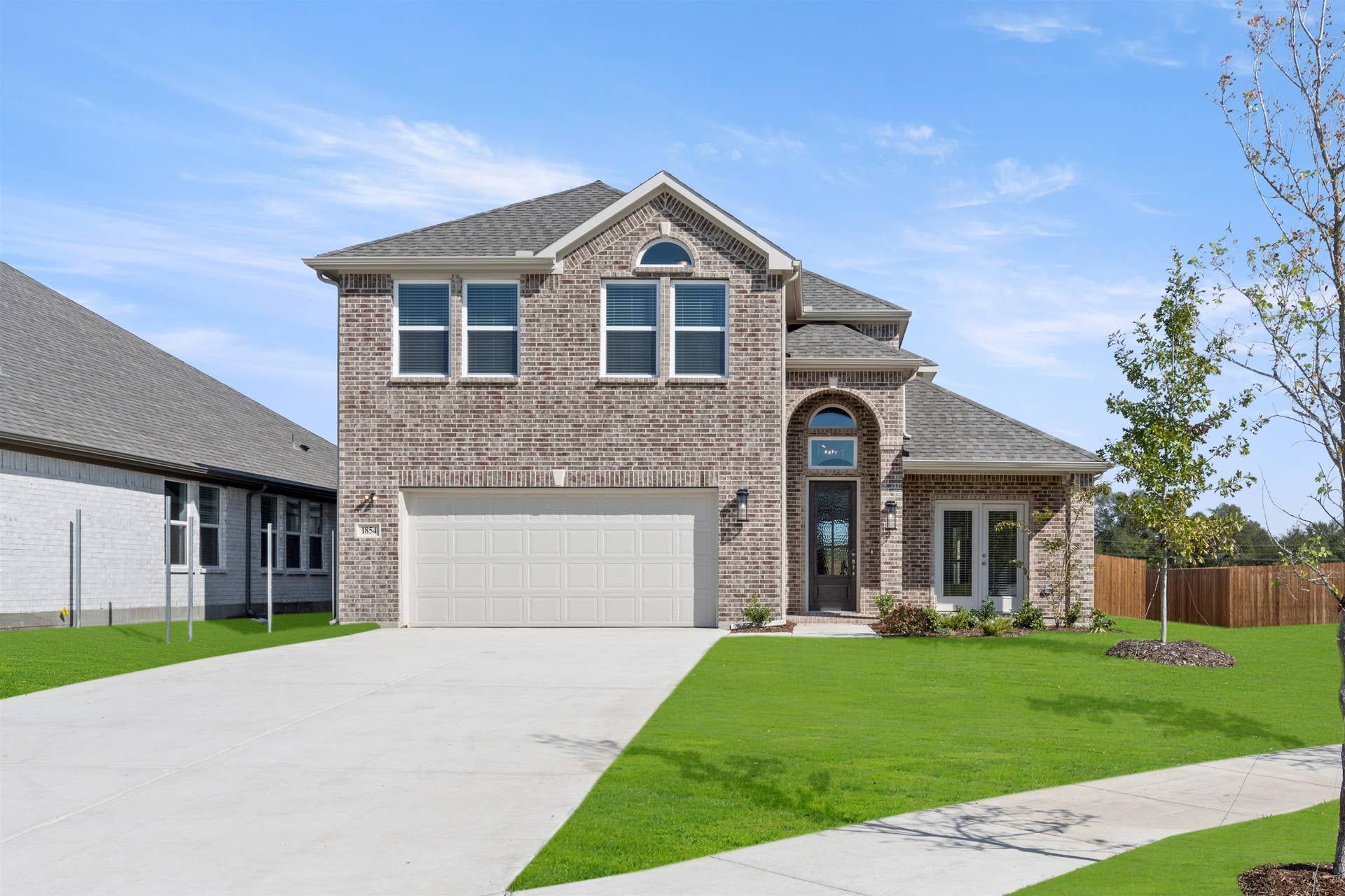 Caroline 2F - Oaks of North Grove: Waxahachie, Texas - First Texas Homes
