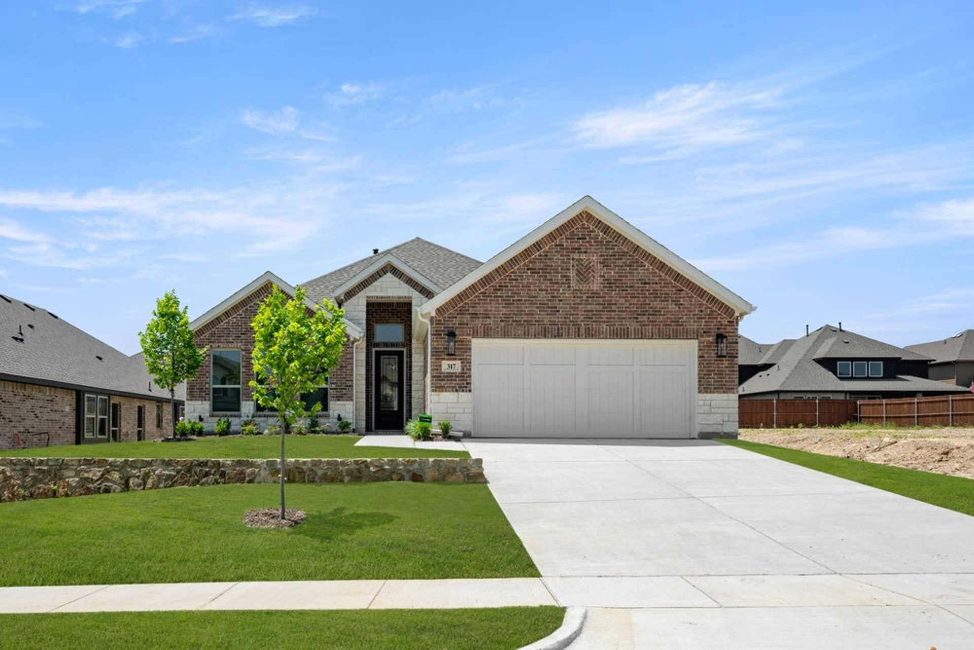 317 Willie Way (Woodford 2F)