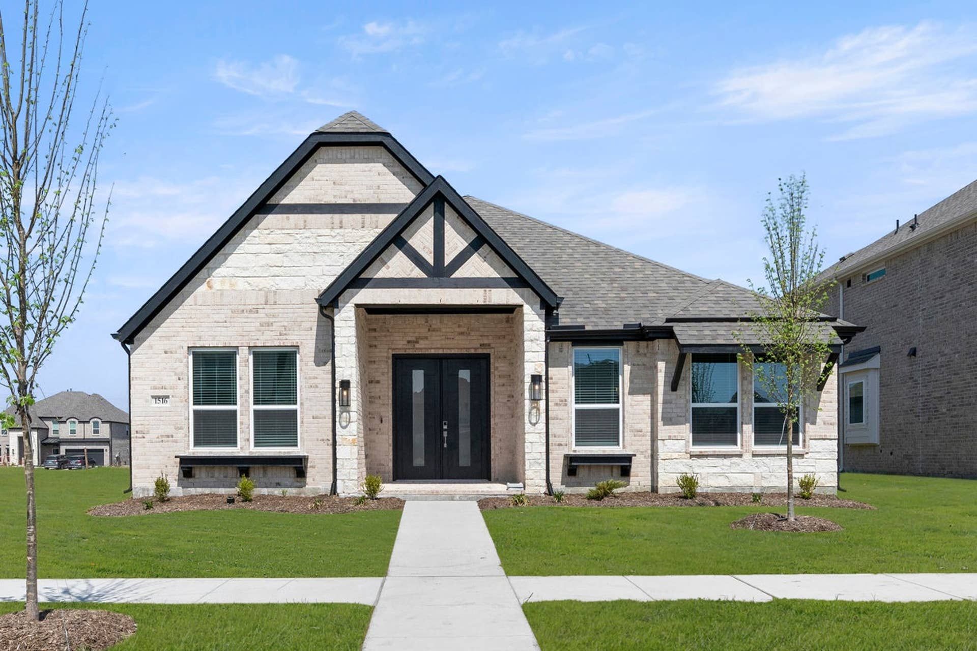 Bachman 40 R-CW - Villages of Creekwood: Frisco, Texas - First Texas Homes