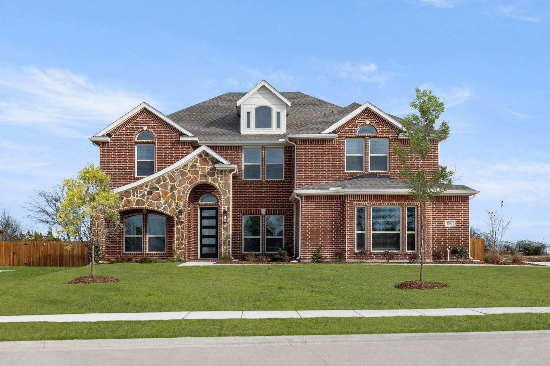 Hillcrest 2FS (w/Media) - Hidden Lakes Estates: Desoto, Texas - First Texas Homes