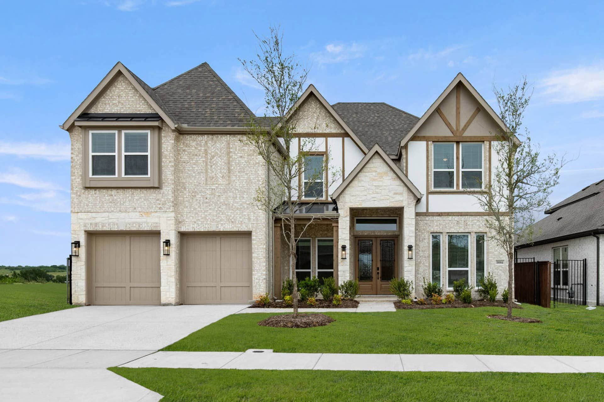 10004 Villa Verde Dr (Regency 2F (w/Game)) Image