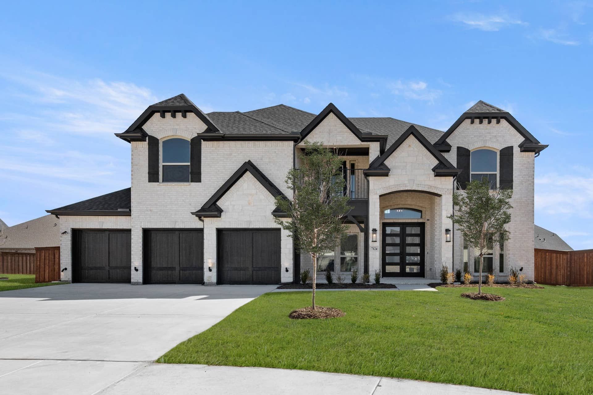 Stonehaven 2F - Mira Lagos Crossing: Grand Prairie, Texas - First Texas Homes