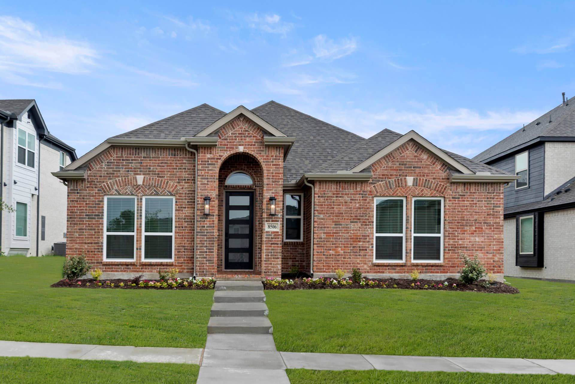 Bachman 40 R-CW - Trails at Cottonwood Creek: Rowlett, Texas - First Texas Homes