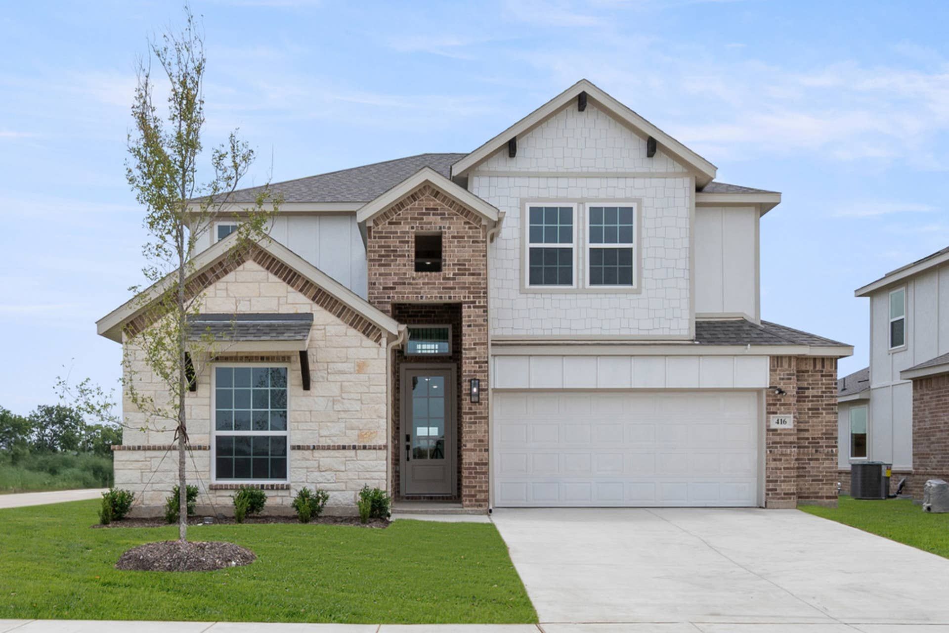416 Sequoia Ln (Roosevelt F)