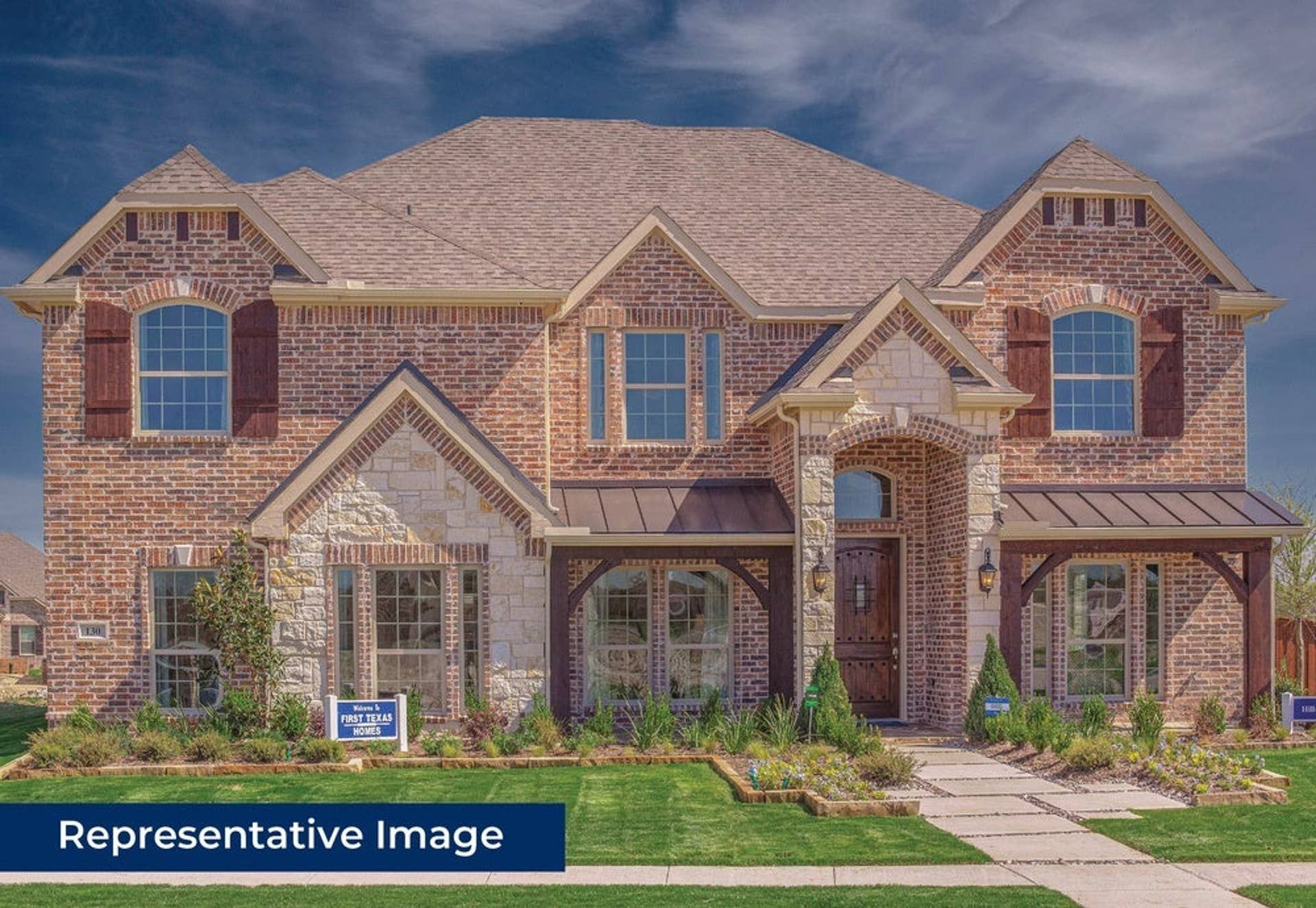 Hillcrest 2R (w/Media) - Summit Parks: Desoto, Texas - First Texas Homes