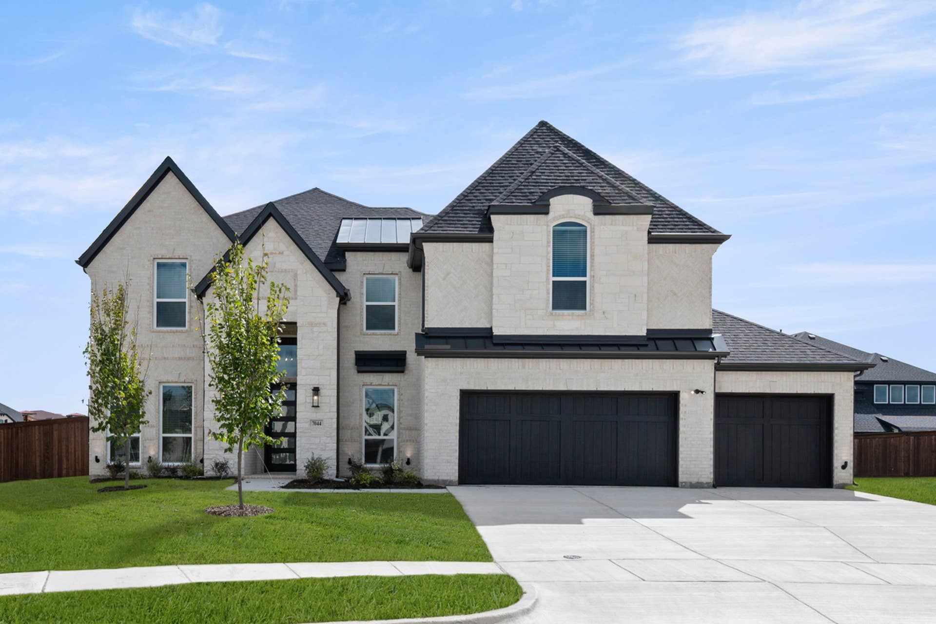 Coventry 2F - Mira Lagos Crossing: Grand Prairie, Texas - First Texas Homes