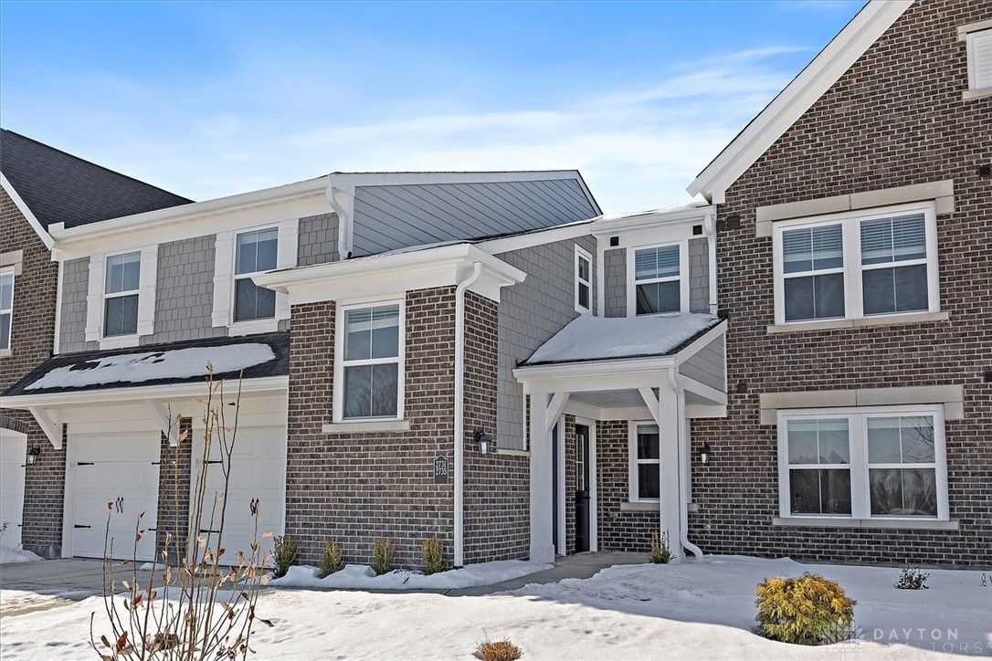 2735 Golden Leaf Drive 18-202 (Wexner - B)