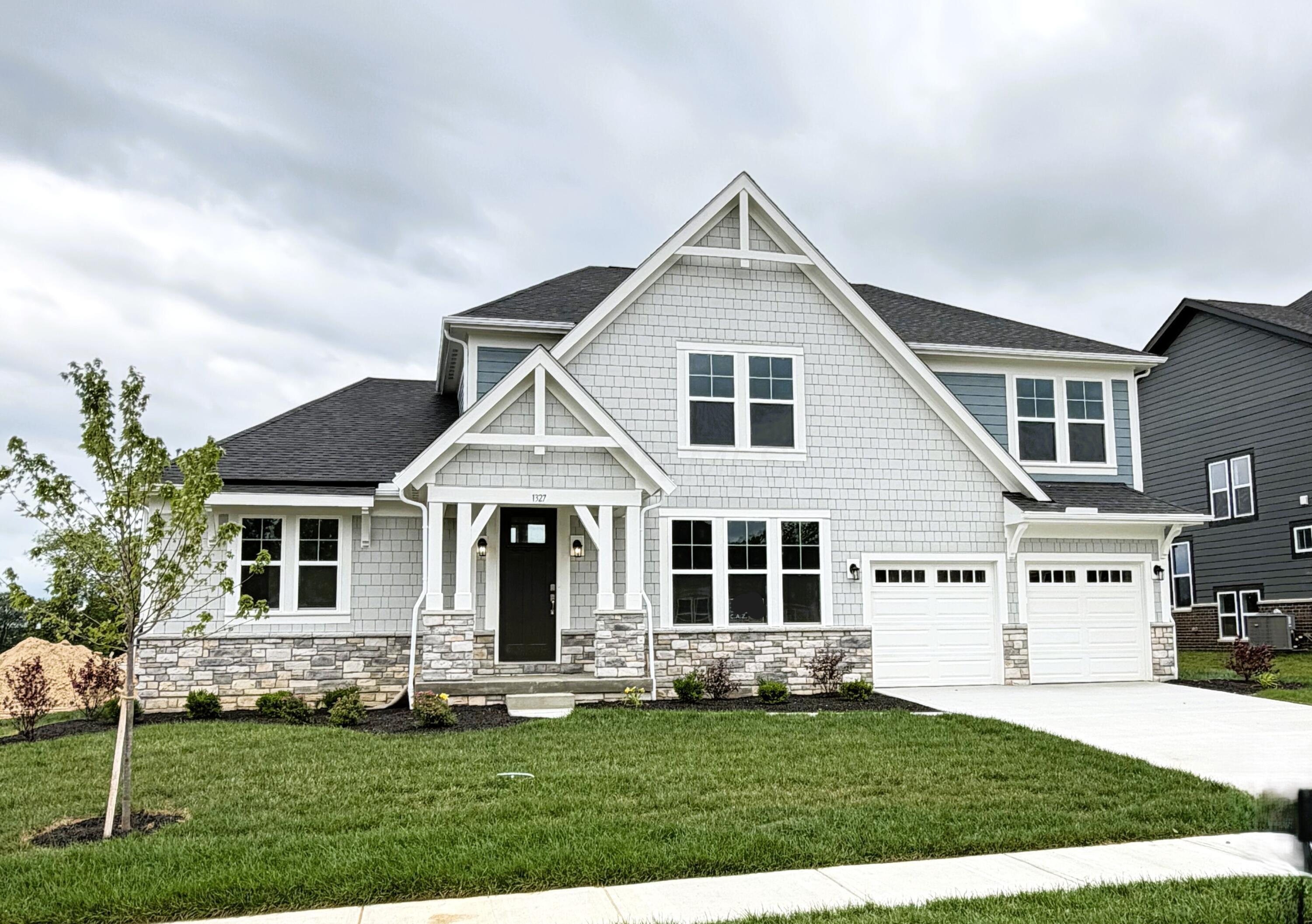 Leland - Farmstead: Grove City, Ohio - Fischer Homes 