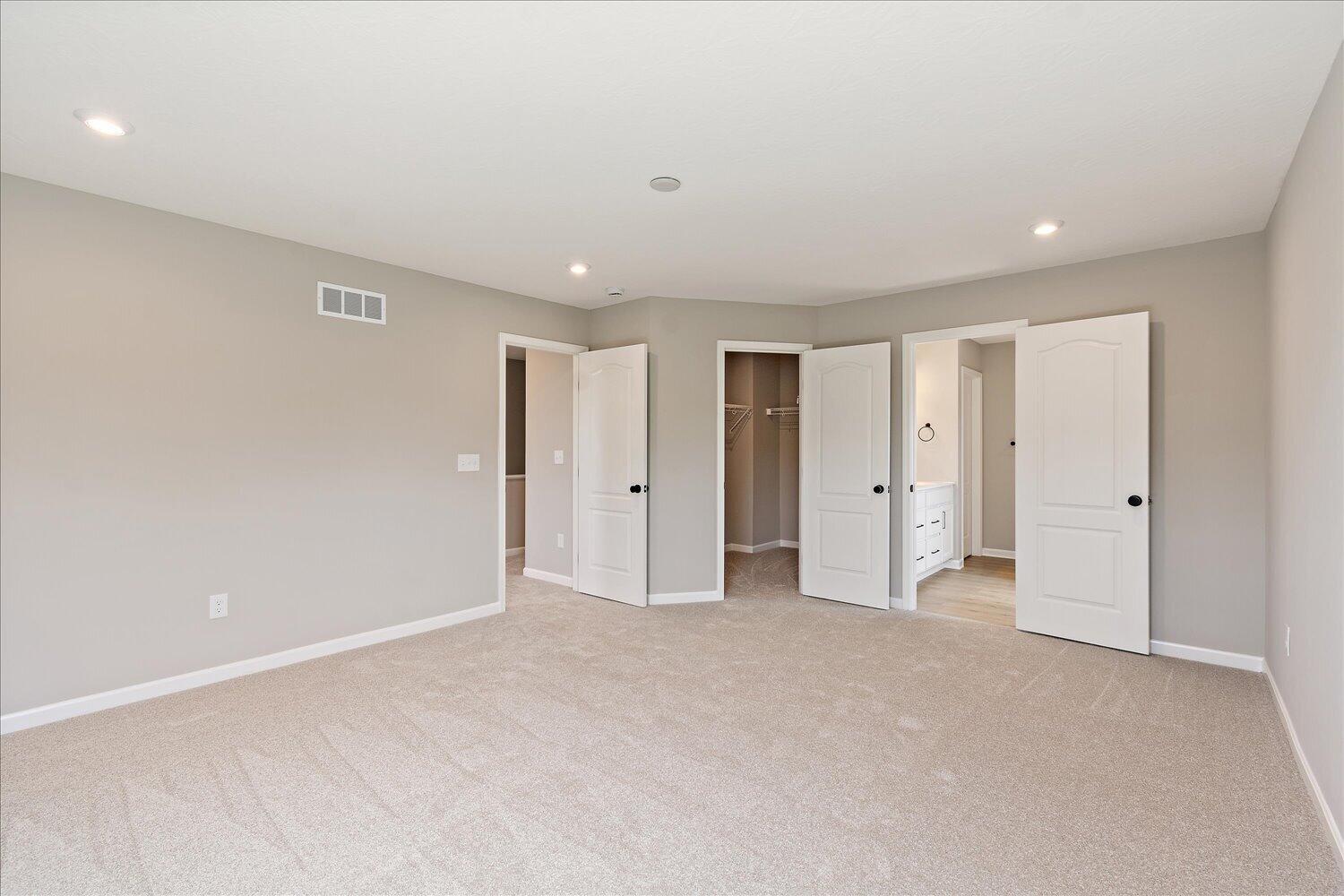13-Primary Bedroom