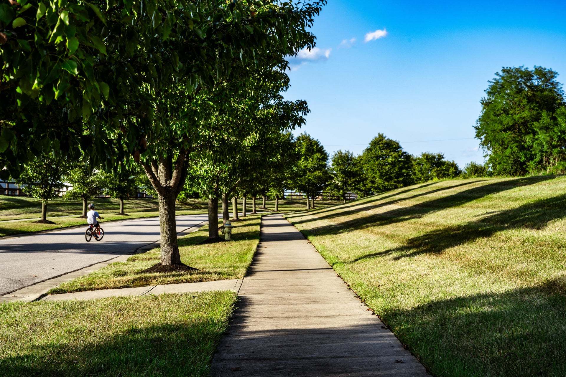 hunters-ridge_hnr_sidewalk_0fh4235_commu