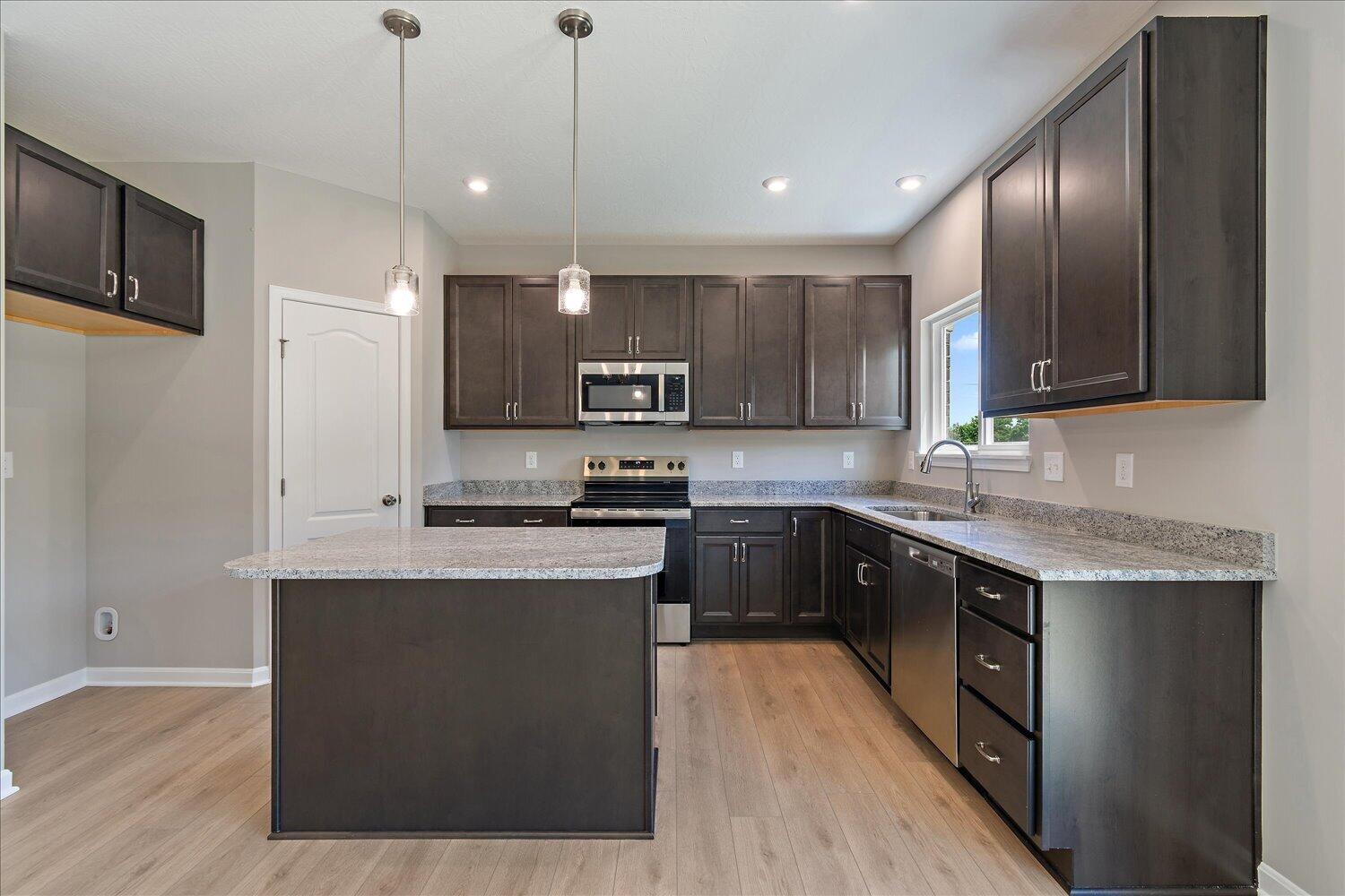 03-Kitchen