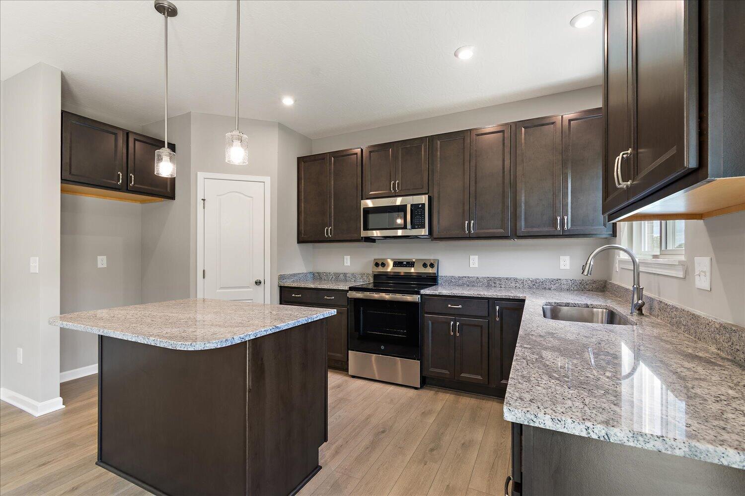 04-Kitchen