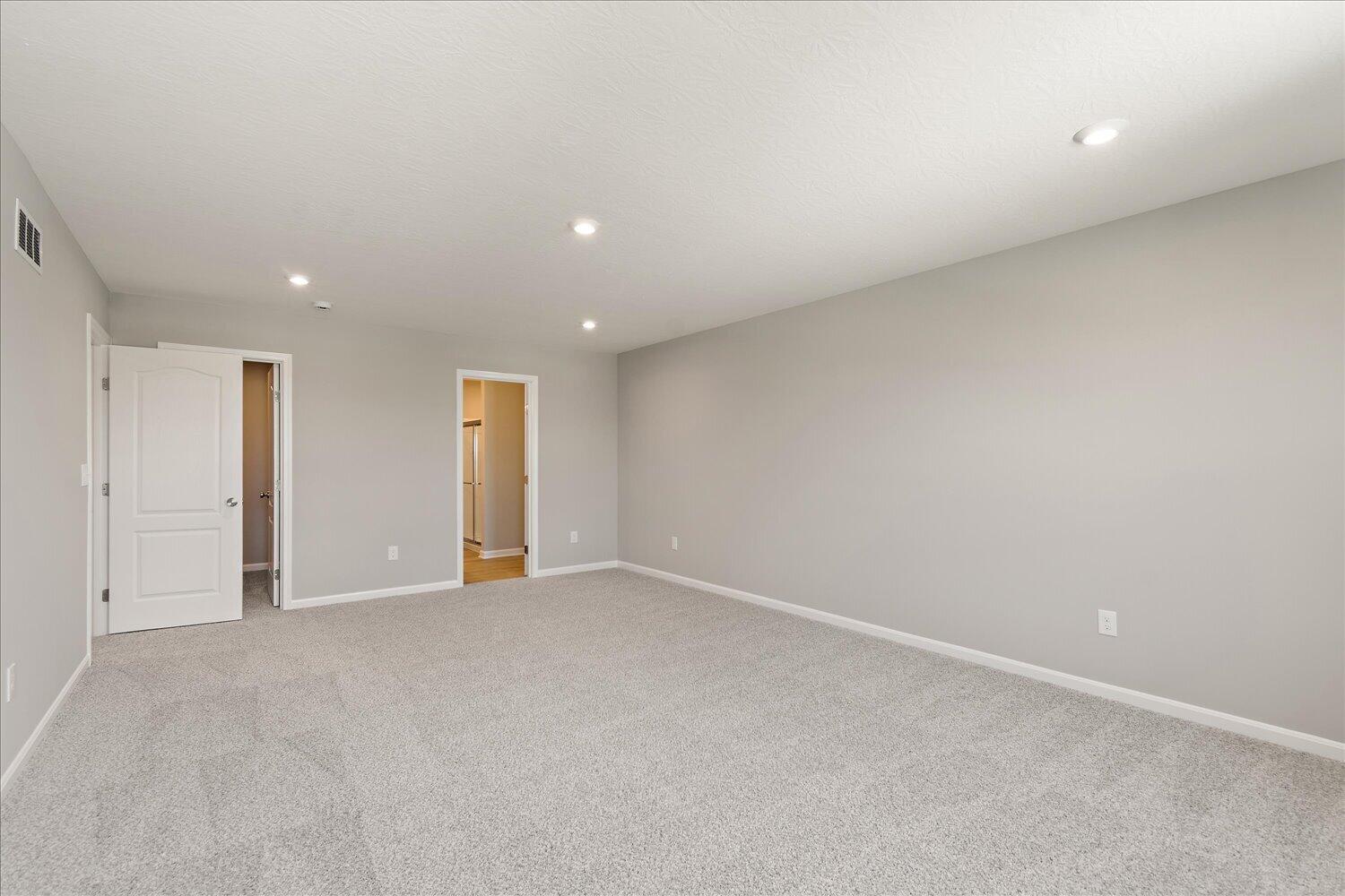 15-Primary Bedroom