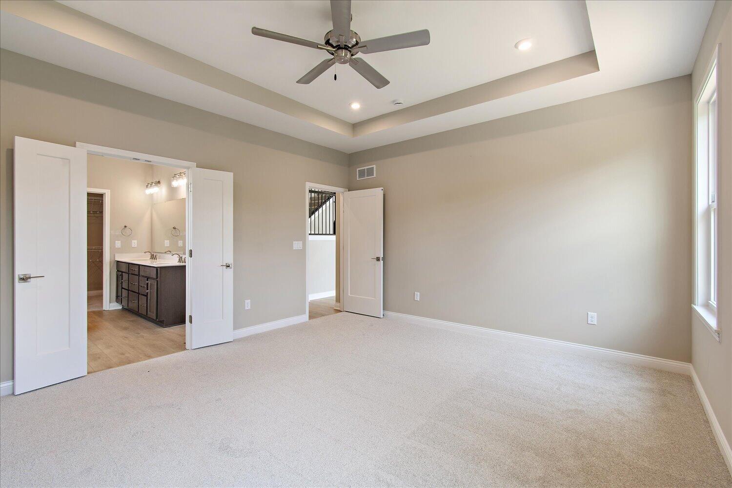 17-Primary Bedroom