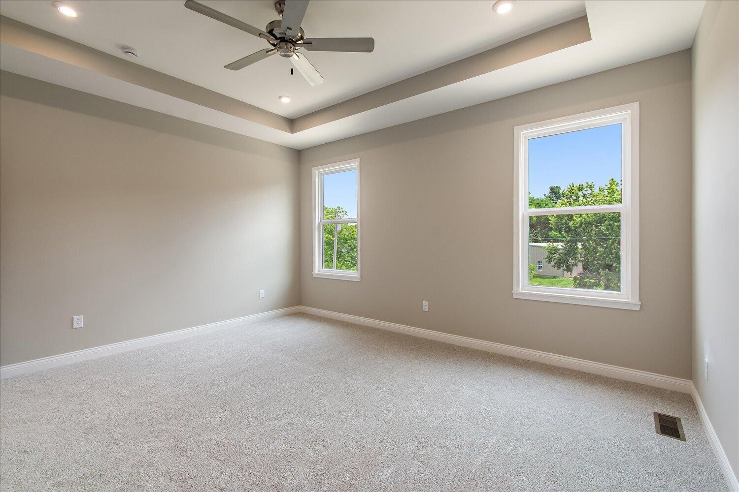 18-Primary Bedroom