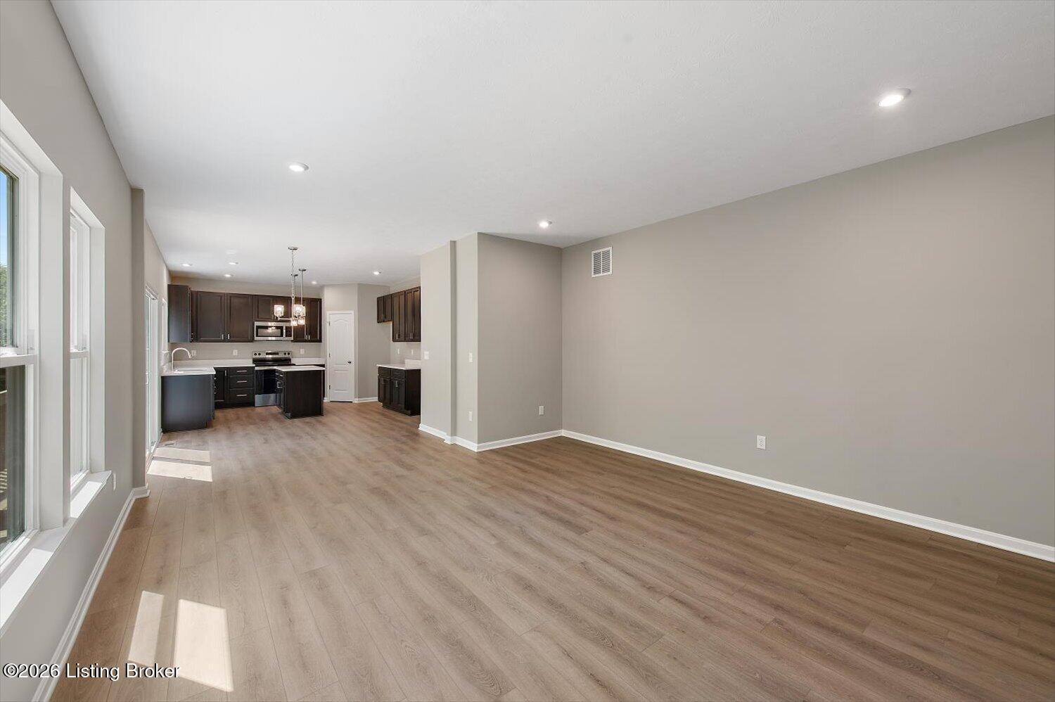 09-Living Room