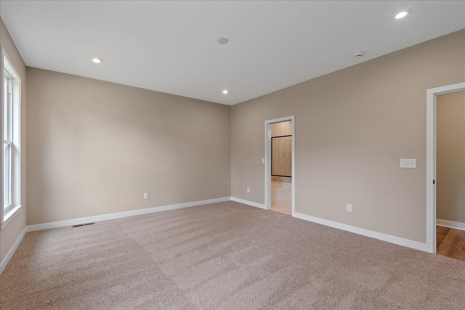 14-Primary Bedroom