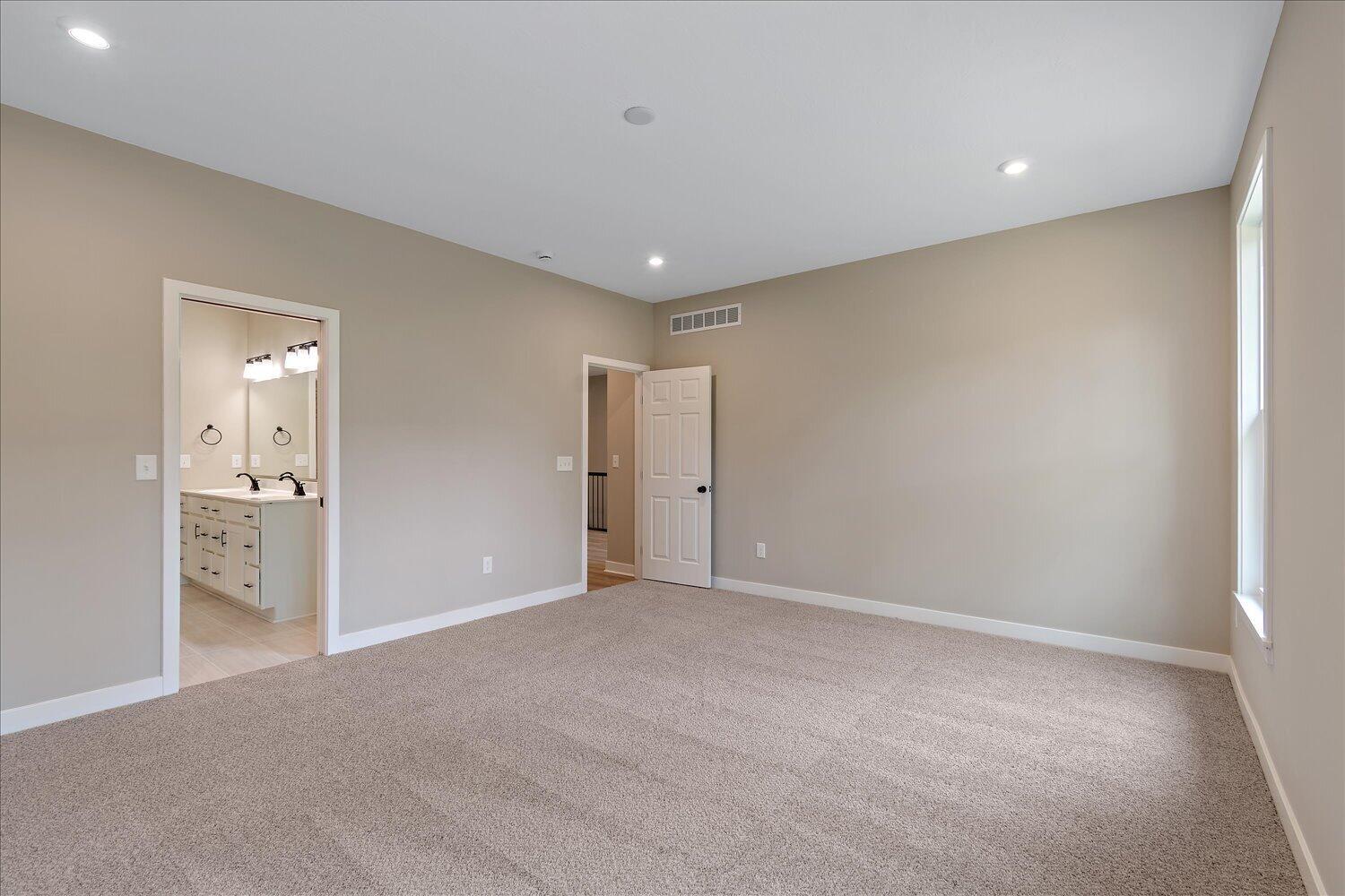 15-Primary Bedroom