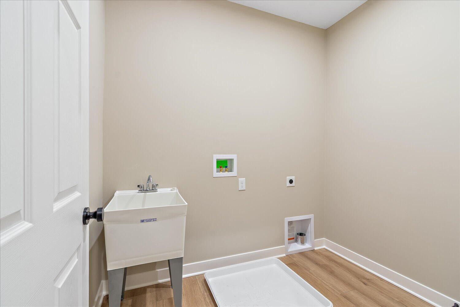 26-Laundry Room