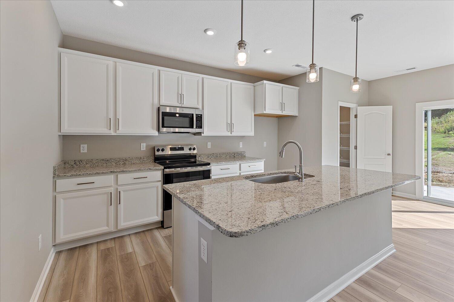 02-Kitchen