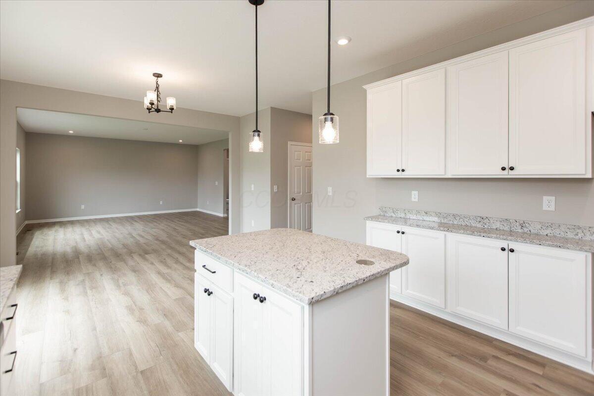 09-Kitchen