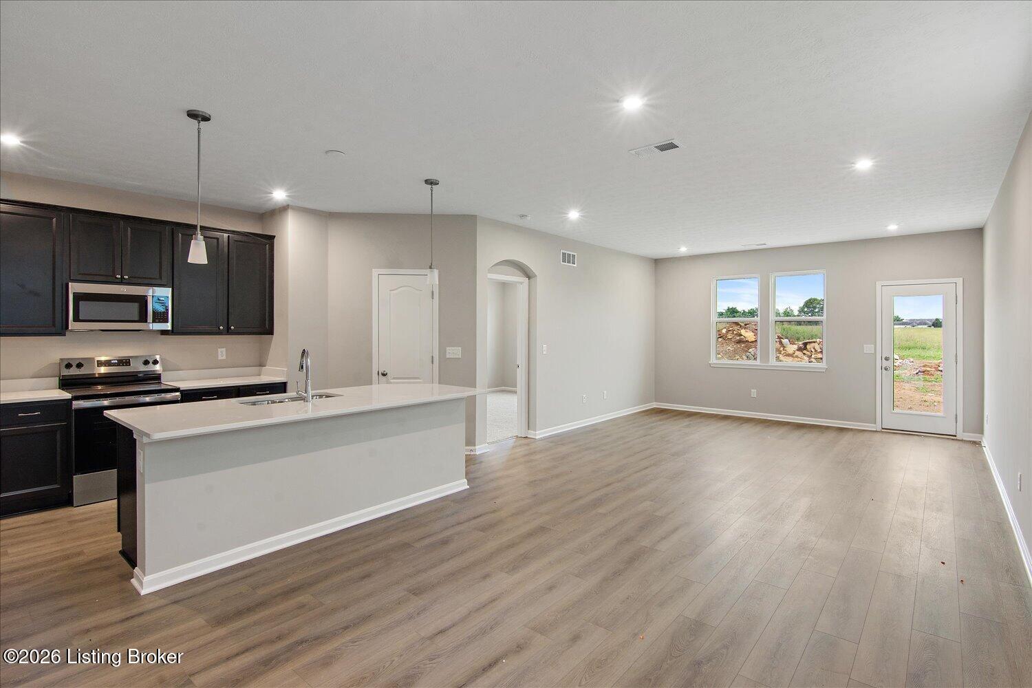 06-Living Room