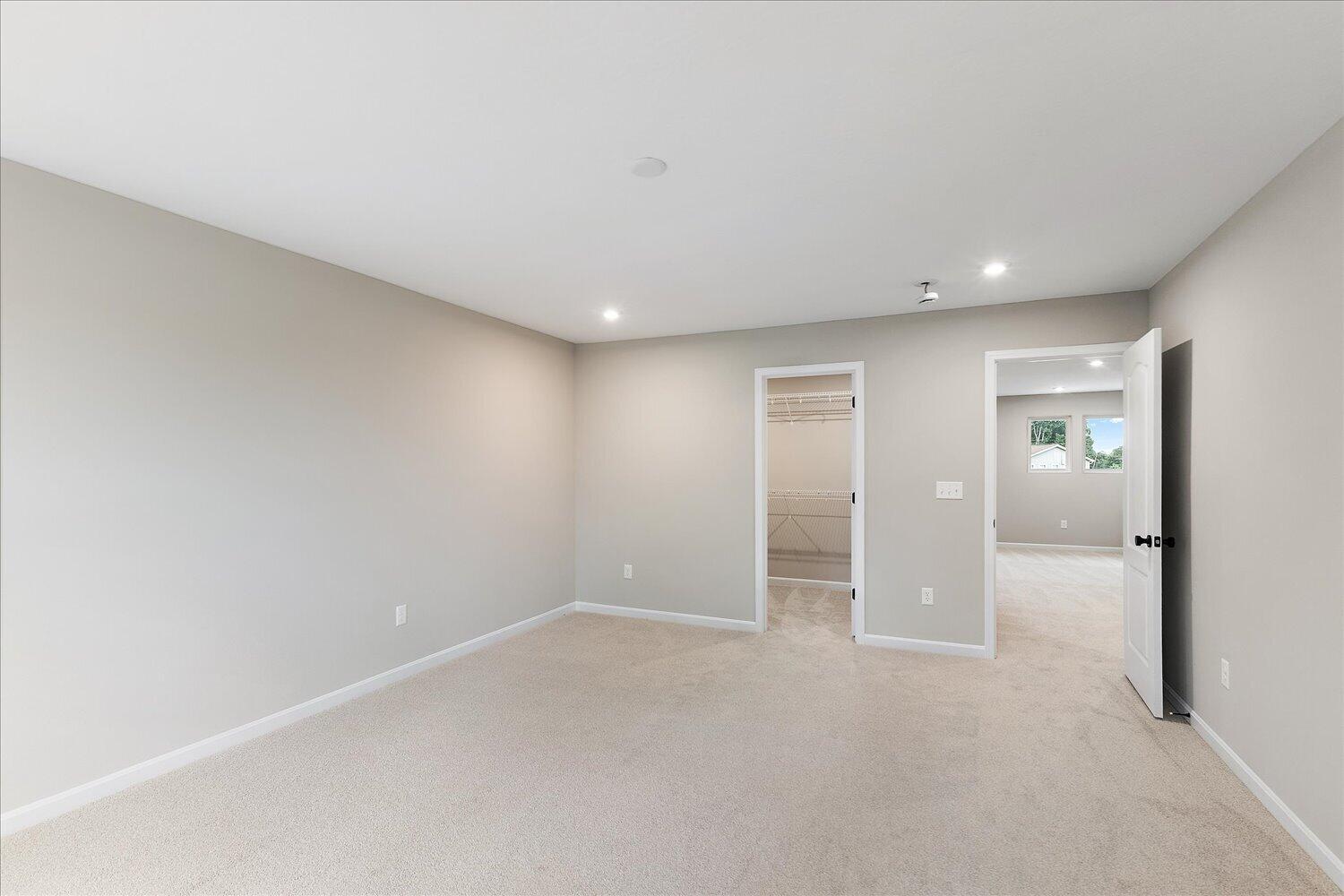 17-Primary Bedroom