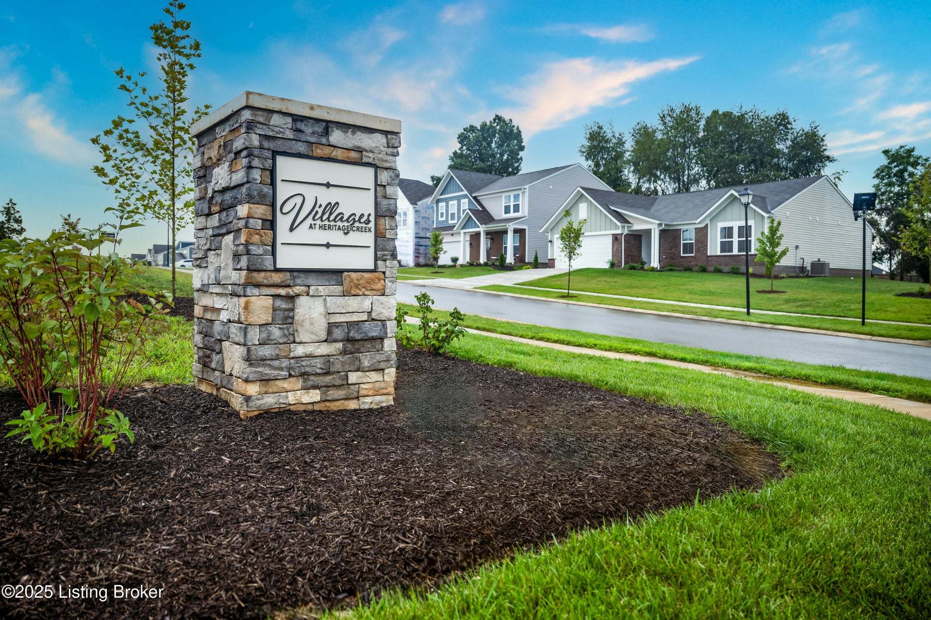 villages-at-heritage-creek_vhc_entry-mon