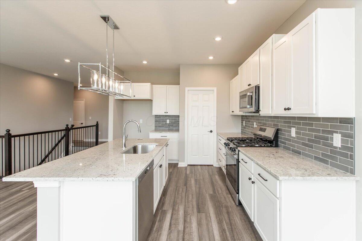 09-Kitchen