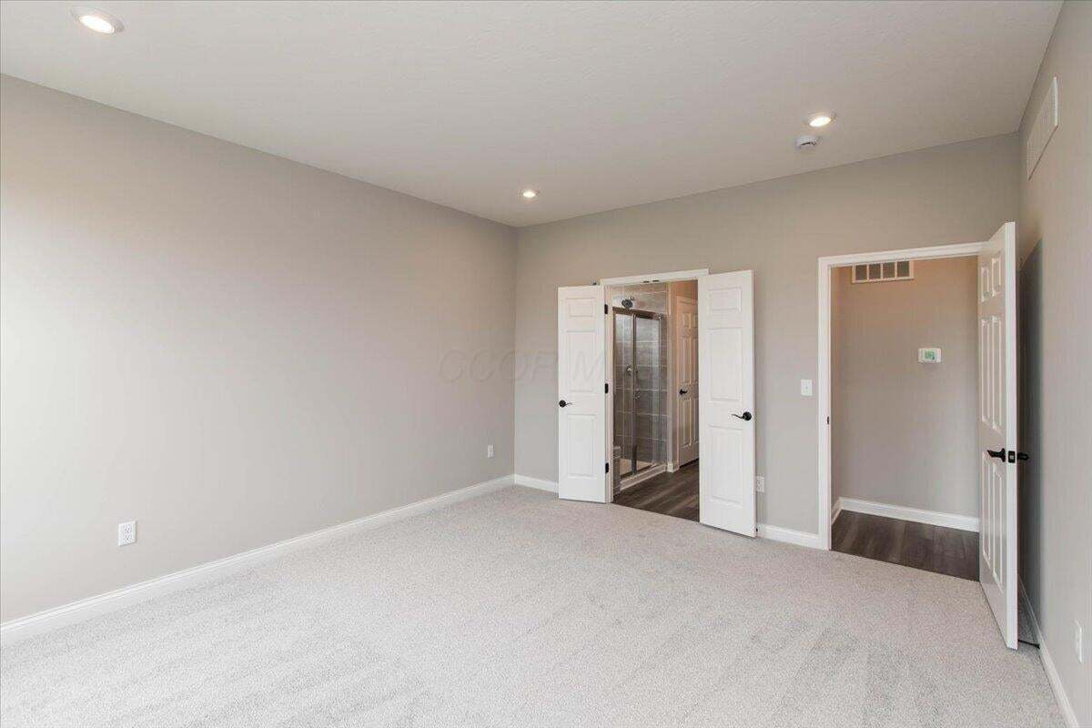 21-Primary Bedroom