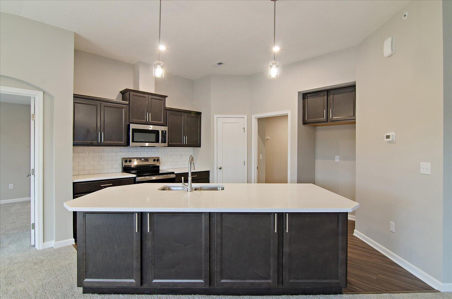 02-Kitchen