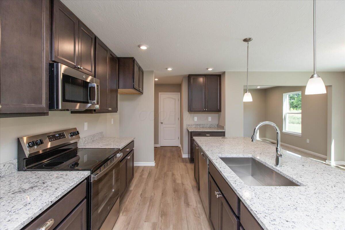09-Kitchen