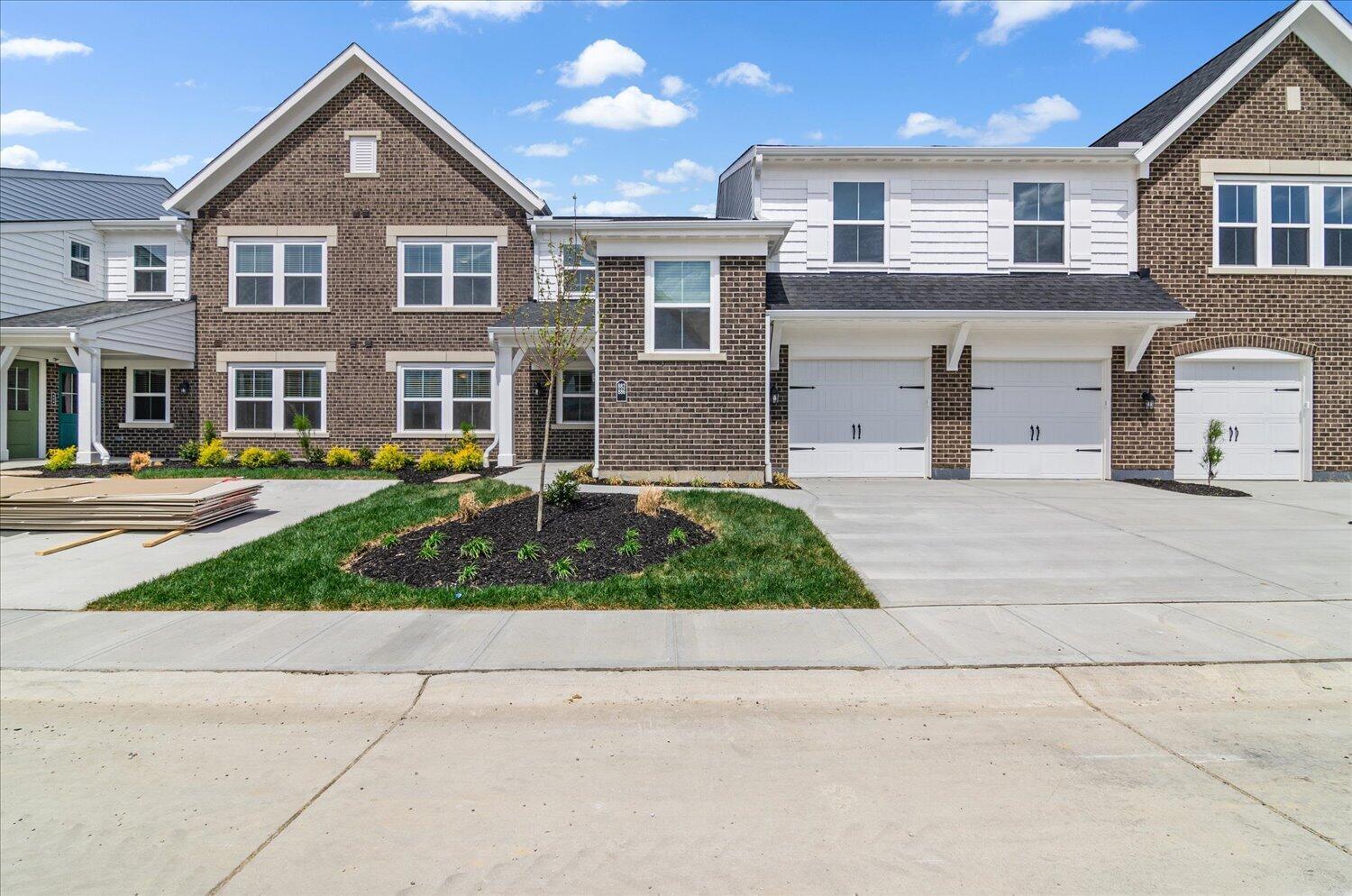 Wexner - C - Crossings at Walton Square: Walton, Ohio - Fischer Homes 